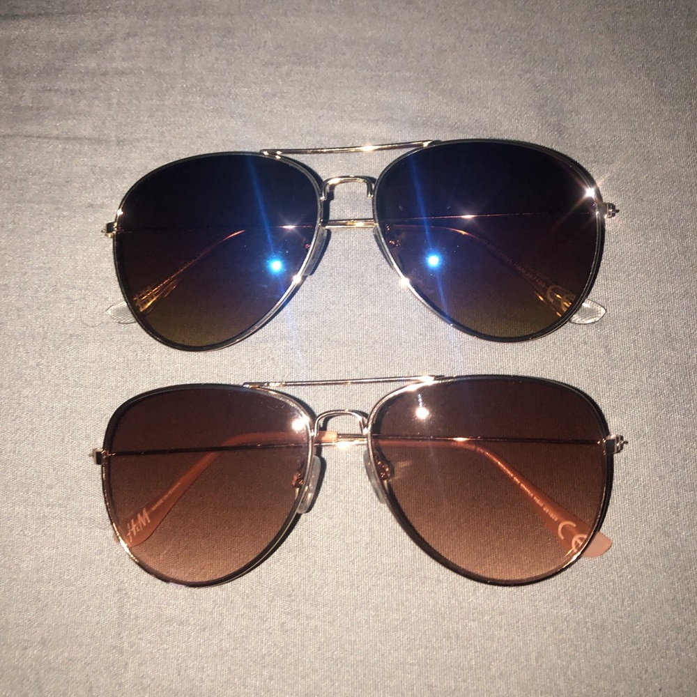 Aviator shades 😎